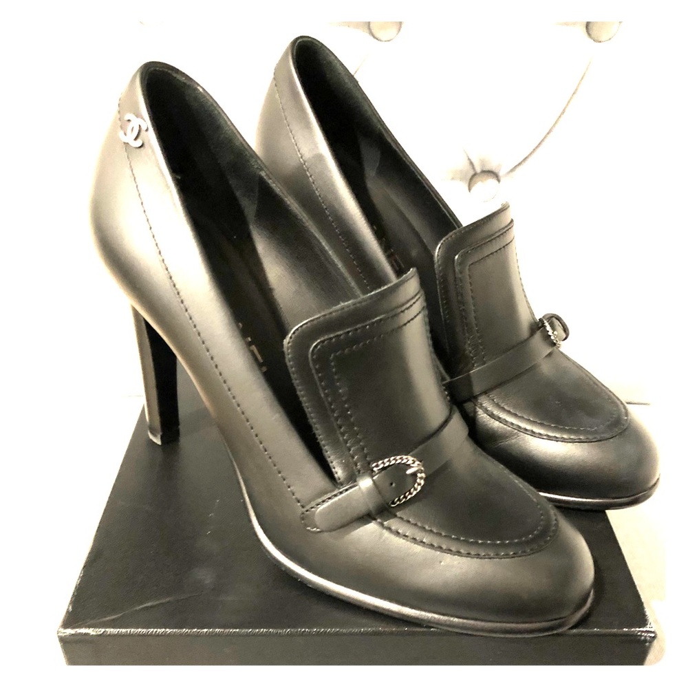 Chanel calfskin pumps